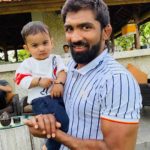 Yogeshwar Dutt with his son Yogit Yogeshwar Dutt