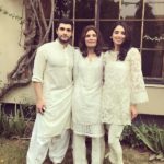 Zainab Abbas With Her Mother And Brother