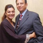 Sushmita Sen with her father, Shubir Sen