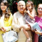 Raveena Tandon with her parents