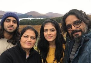 Malavika Mohanan with her family