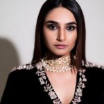 Ragini Dwivedi Age, Height, Boyfriend, Family, Biography, & More