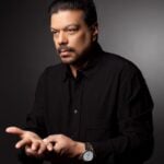 Vir Sanghvi Age, Wife, Children, Family, Biography & More