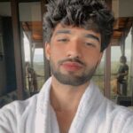 Zeeshan Khan (Bigg Boss OTT) Height, Age, Girlfriend, Family, Biography & More