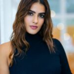 Kavya Thapar Height, Age, Boyfriend, Family, Biography & More