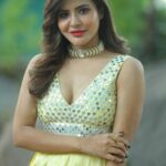 Ashu Reddy Height, Age, Boyfriend, Family, Biography & More