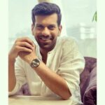 Aashutosh Gokhale Height, Age, Girlfriend, Wife, Family, Biography & More