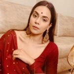 Komal Vohra Height, Age, Boyfriend, Husband, Family, Biography & More