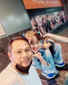 Gunjan Sinha with her father