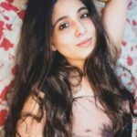 Neha Vaishnav Height, Age, Boyfriend, Husband, Family, Biography & More