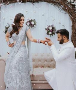 Engagement picture of Siddharth Amit Bhavsar and Esha Kansara