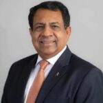 Anand Kripalu Age, Wife, Children, Family, Biography & More