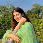 Pari Pandher Height, Age, Boyfriend, Family, Biography & More