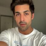 Akshay Bindra Height, Age, Girlfriend, Family, Biography & More