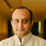 Sudhanshu Trivedi Age, Caste, Wife, Children, Family, Biography & More