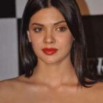 Sara Loren Age, Biography